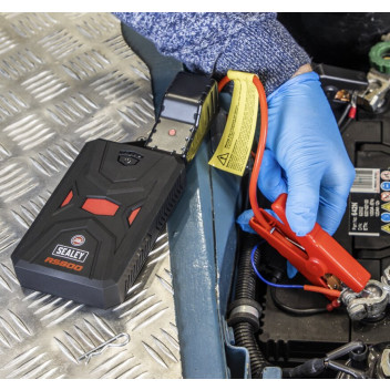 RoadStart® 600A 12V Lithium-ion Jump Starter Power Pack