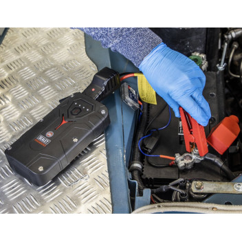 RoadStart® 1200A 12V Lithium-ion Jump Starter Power Pack